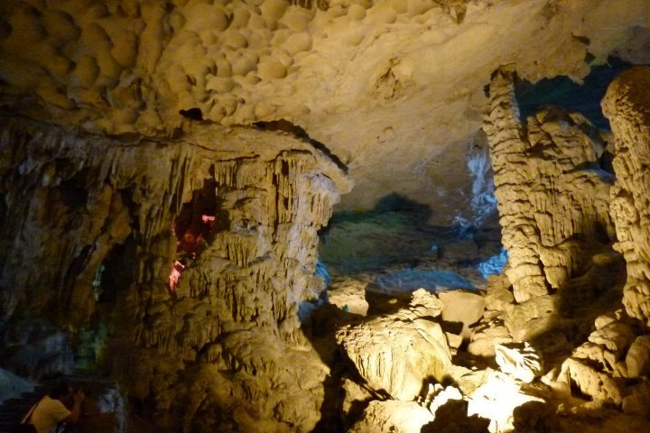 Grotte de Hang Sung Sôt et fin du Vietnam