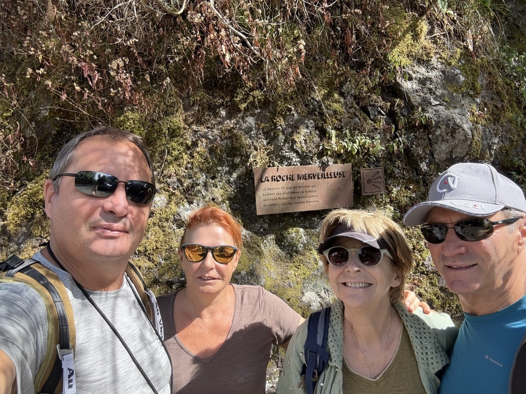 En bas de la roche merveilleuse