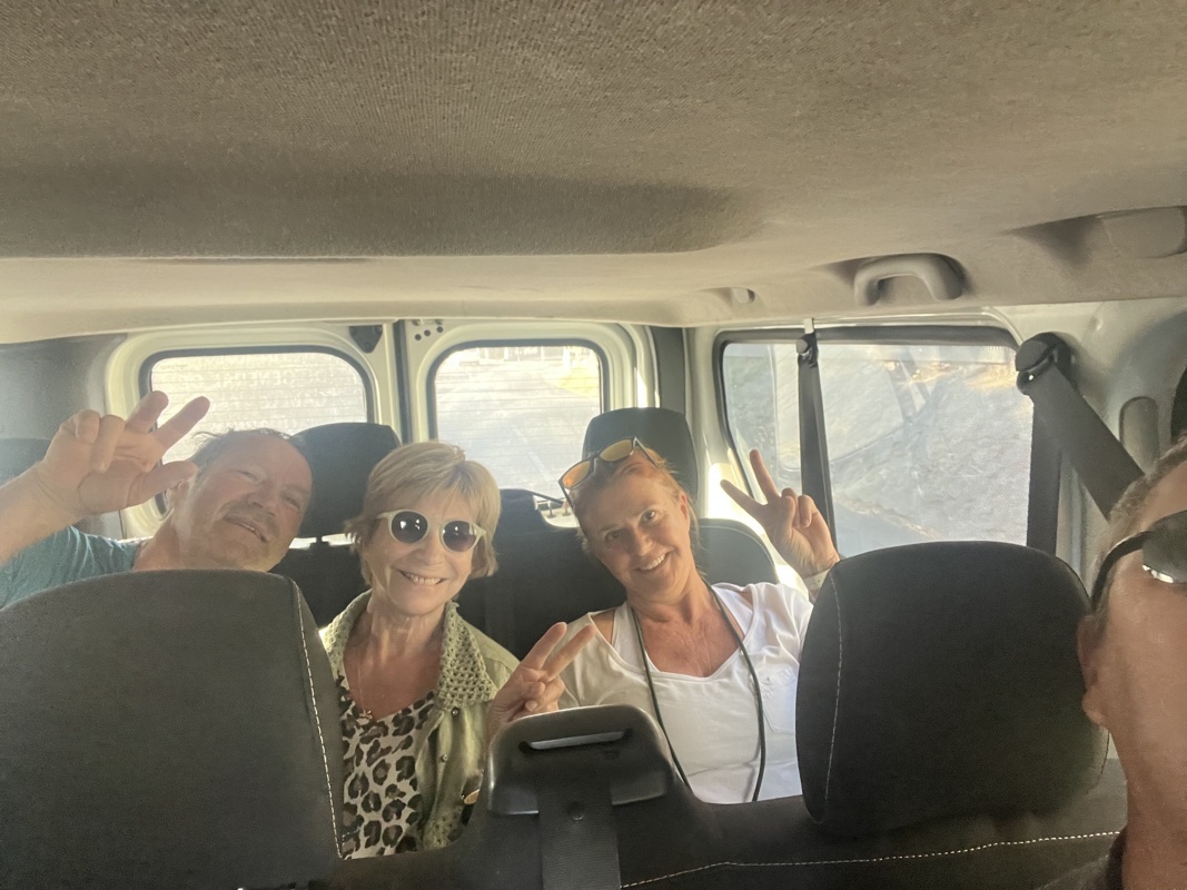 presque la même photo qu'hier, mais la dans un minivan