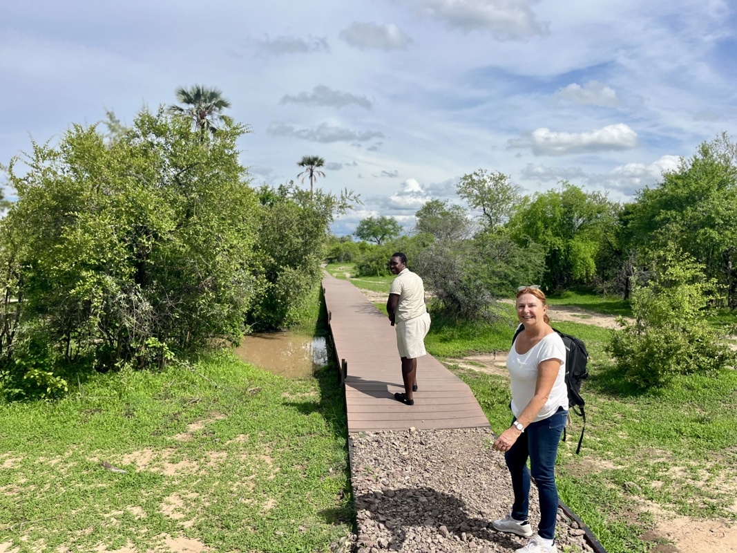 quelques centaines de metres pour rejoindre notre tente