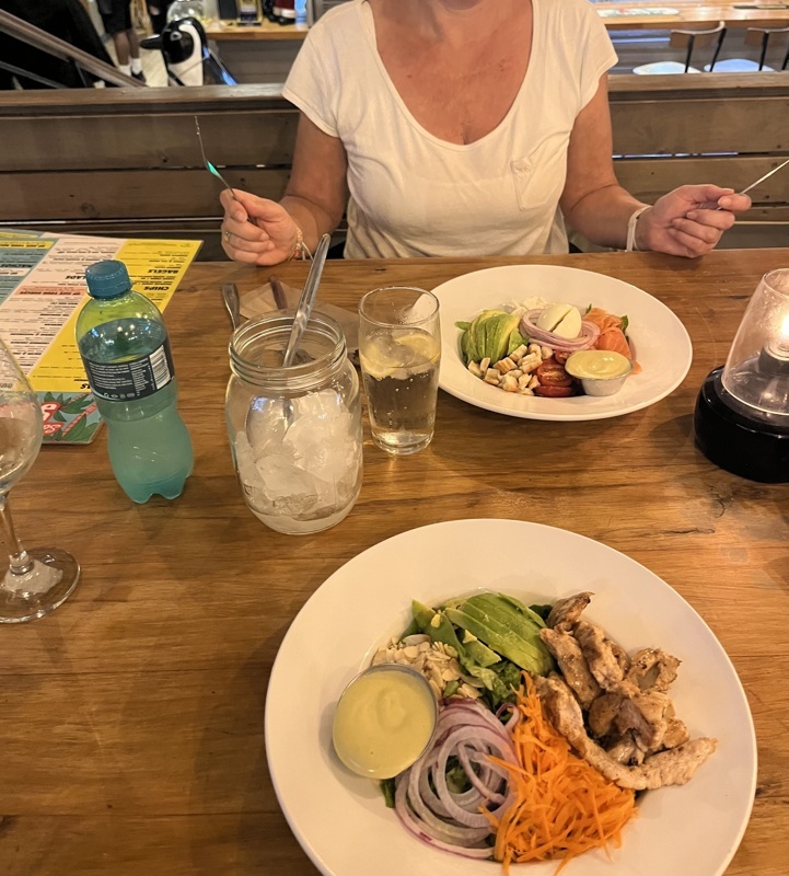 Light, mais on avait faim depuis le petit déjeuner de ce matin