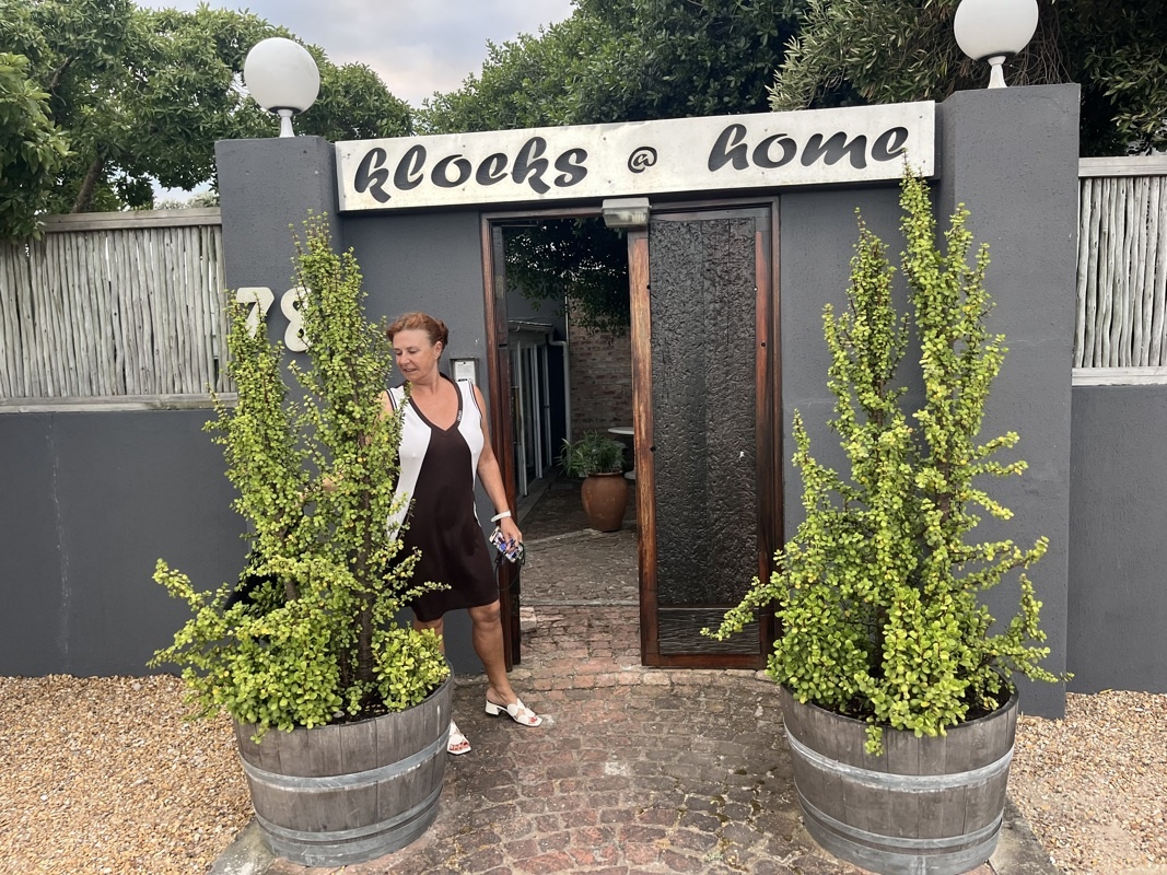 Dîner dans un restaurant qui avait un groupe électrogène.