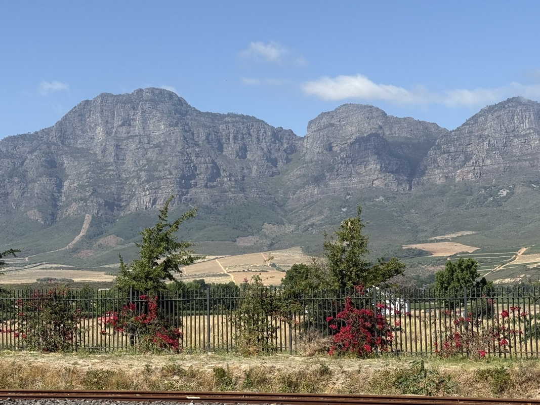 Caves de Babylonstoren et bourgade Franschhoek