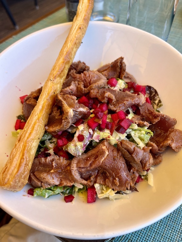 autruche dans le seul restaurant du cap de Bonne-Espérance