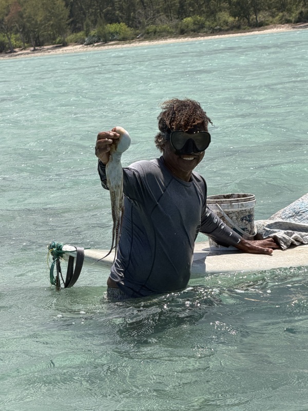 Un pêcheur de zourite (poulpe)